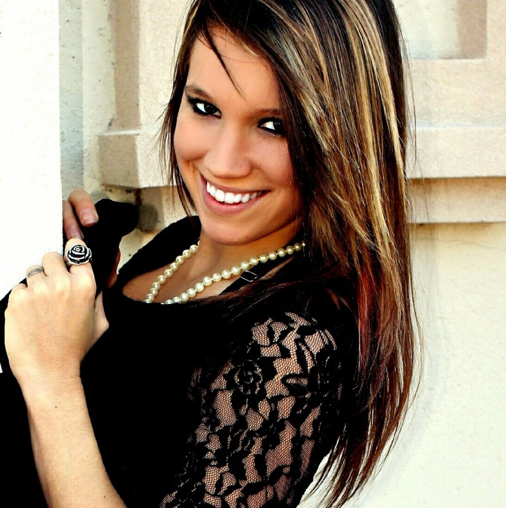 Meet your Posher, Hannah